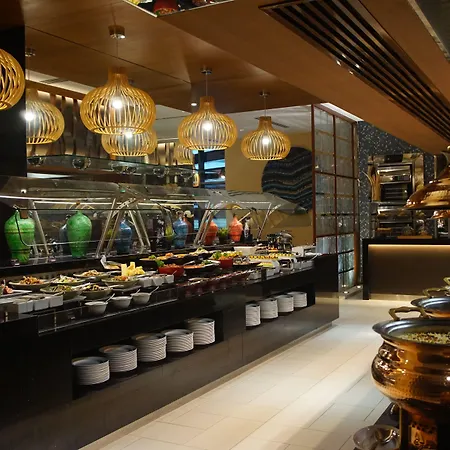 Pearl Rotana Capital Centre-3