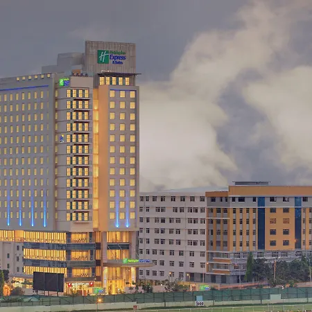 Holiday Inn Bengaluru Racecourse By Ihg-3