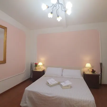 Dreaming Navona Rooms-2