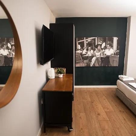 Dizengoff Square Boutique Aparthotel - By Bar Collection-3