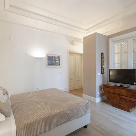 Bea Suites Luxury Rooms-2