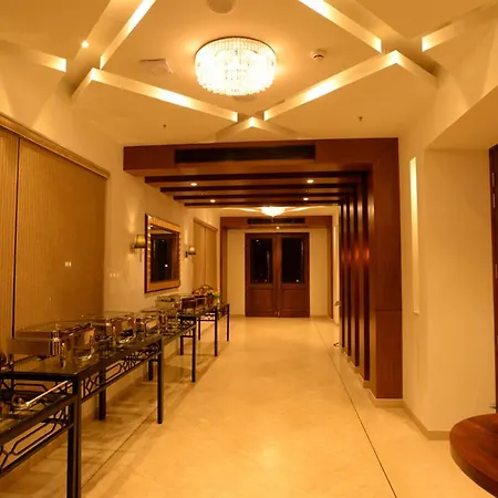 Lemon Tree Hotel Coimbatore-3