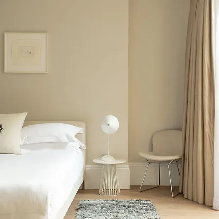 56 Welbeck Street-3