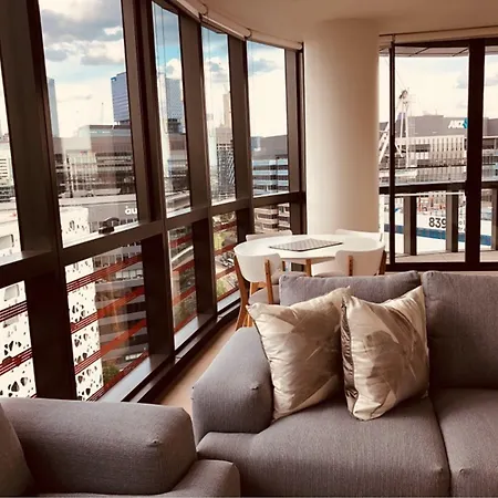 Winston Apartments Docklands-3