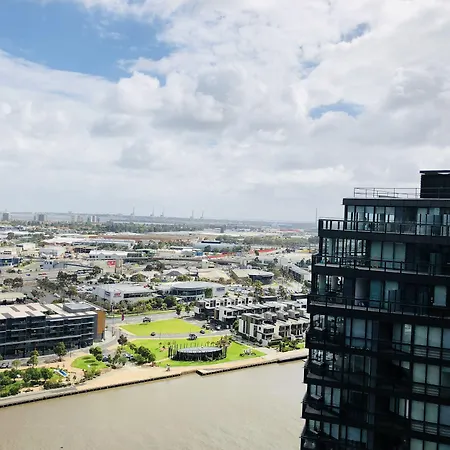Winston Apartments Docklands-2