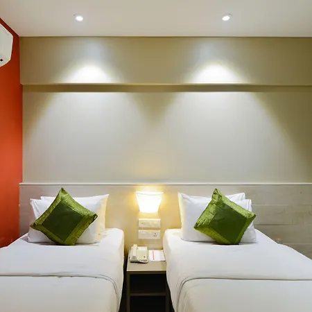 Click Hotel Vadodara 400 Mtr From Railway Station-3