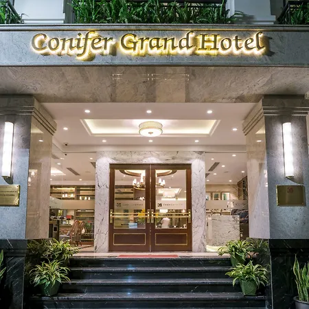 Conifer Grand Hotel-3