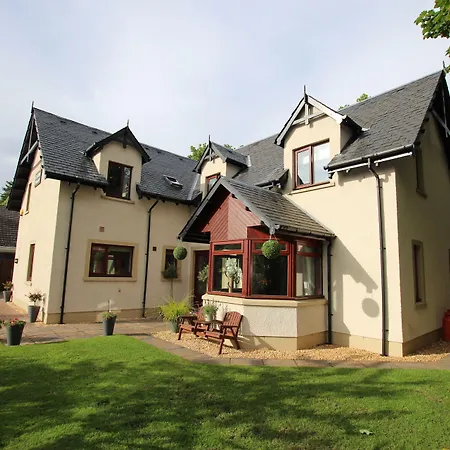 Culliss House B&B-3