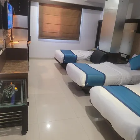 Hotel Sapphire Regency-3