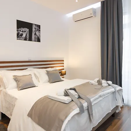 Prima Luxury Rooms-3