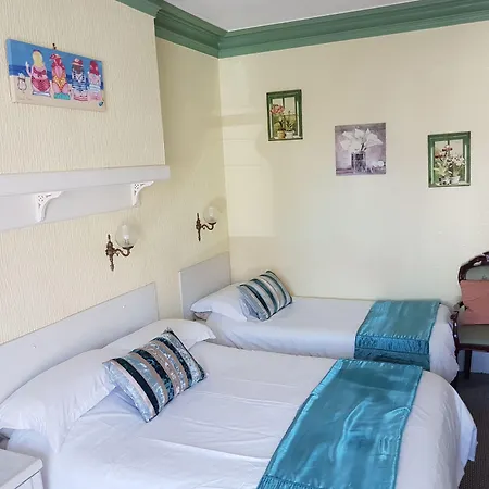 Cumbria Guest House-2