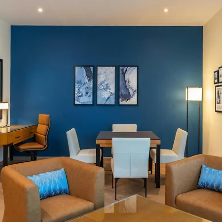 Four Points By Sheraton Bur Dubai-3