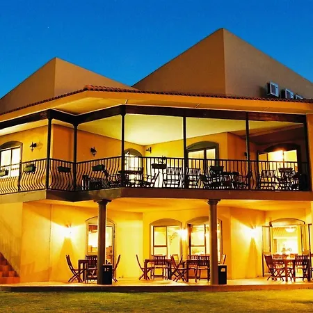 Benvenuto Hotel & Conference Centre-3