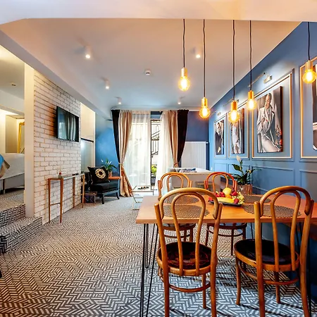 Amber Design Residence-2
