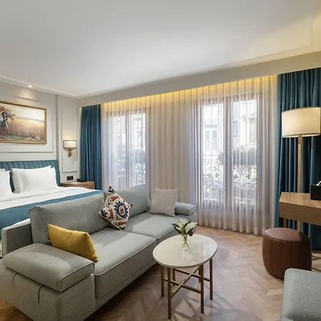 Royan Suites-3
