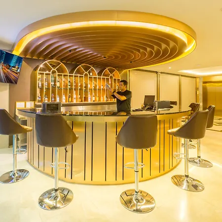 Glow Sukhumvit 5-3