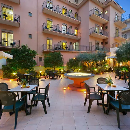 Hotel Ascot Sorrento-3