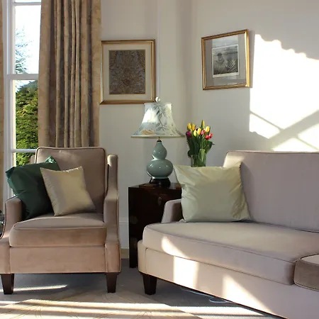 Trafalgar House-2