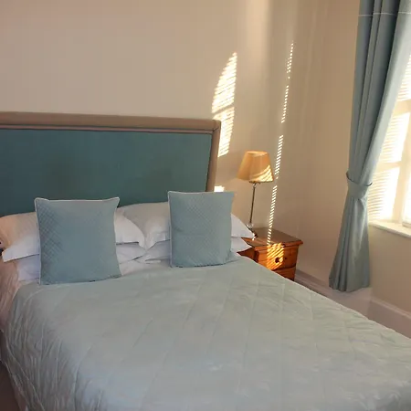 Trafalgar House-3