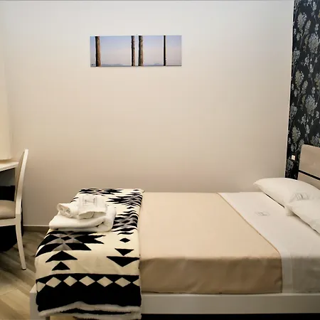 Hermes Rooms For Tourists-3