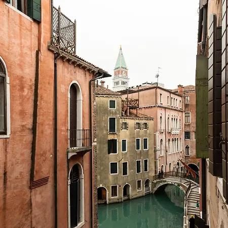 Luxury Venetian Rooms-2