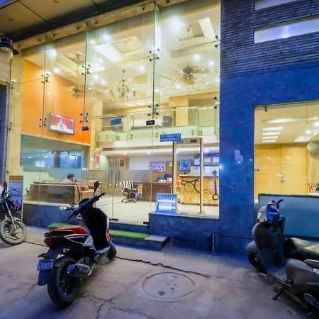 Hotel Krishna Plaza -Near Connaught Place And New Delhi Railway Station By M S Hospitality-2