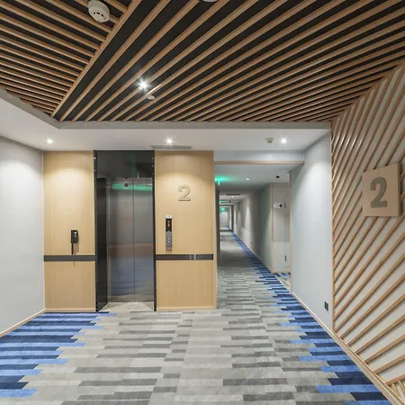 Holiday Inn Express Shanghai Gubei By Ihg-3