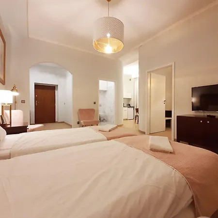 Holiday Suites Cracow-3