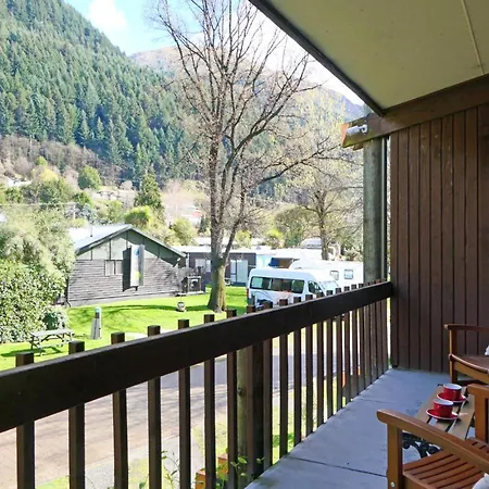 Queenstown Holiday Park Creeksyde-3