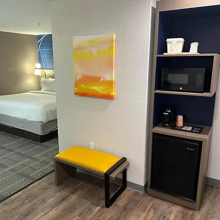 Comfort Inn & Suites Savannah Airport-2