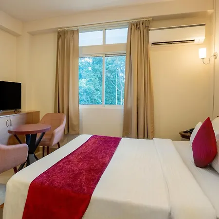 La Nicholas Lake View By Summit Hotels-3