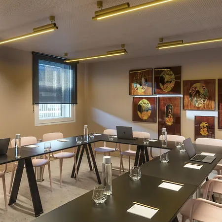 Okko Hotels Paris Gare De L'Est-3