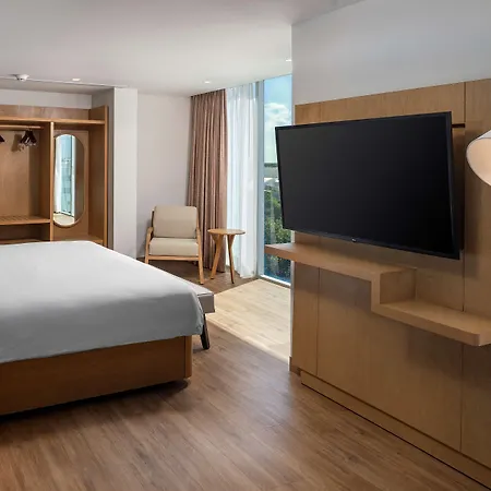 Hilton Garden Inn Cancun Airport-3