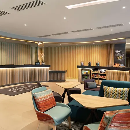 Hampton By Hilton London Ealing-3