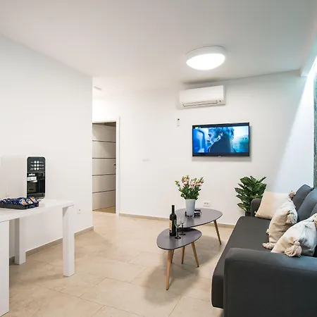Dubrovnik Spectrum Rooms-2