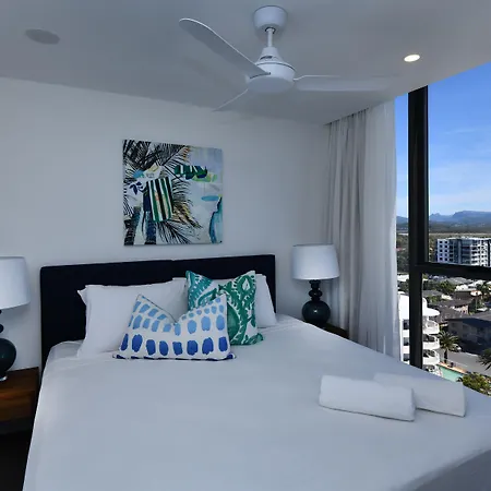 X Kirra Apartments-3