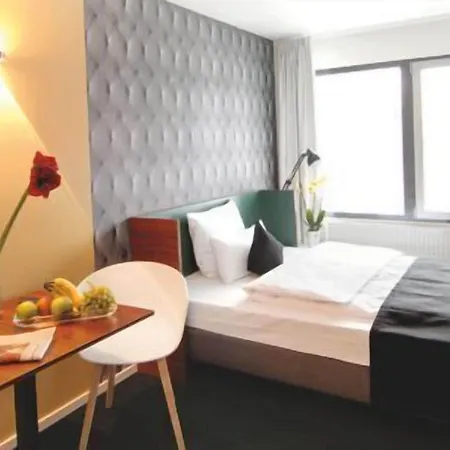 Pandion Boardinghouse-2