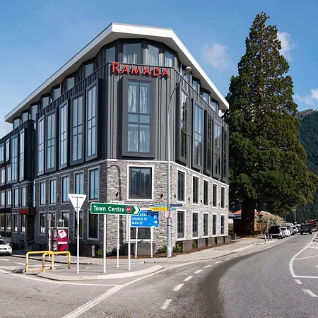 Ramada By Wyndham Queenstown Central-2