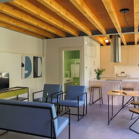 Menina Colina Guesthouse-2