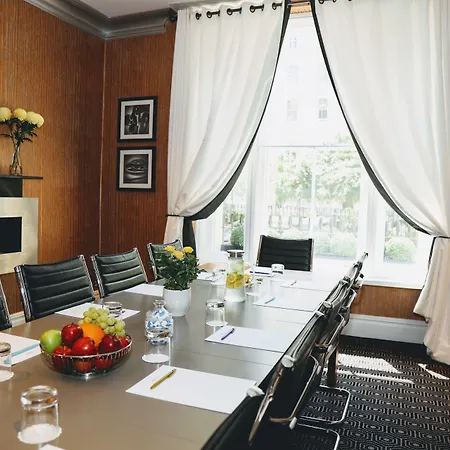 12 London Street Apartments-3