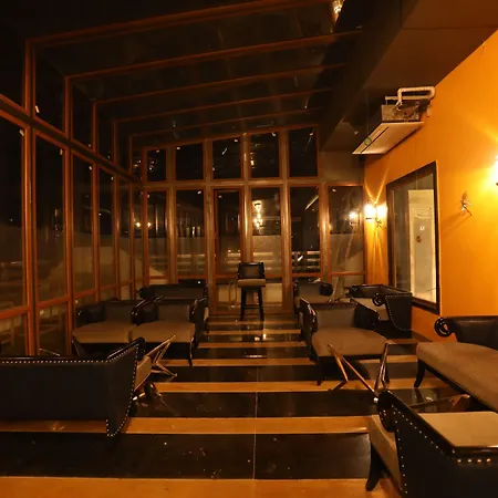 The Pinnacle Inn Sarnath - Close To Sarnath Temple-2