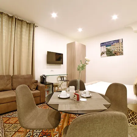 Coladir Guest House-2