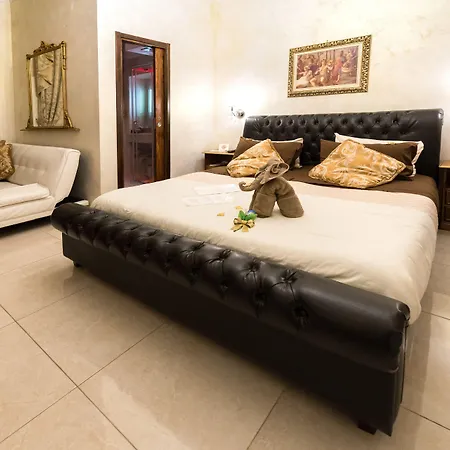 B&B Roma Royal Residence-3