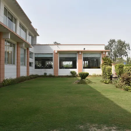 Opulent By Udman Chhattarpur-2