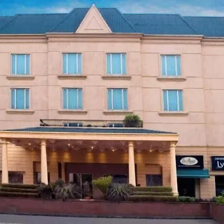 Savoy Suites Noida-3