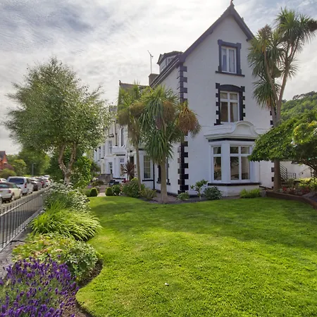 Holcombe House Guest House-3