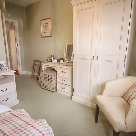 Holcombe House Guest House-2
