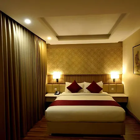Ramada By Wyndham Lahore Gulberg II-2