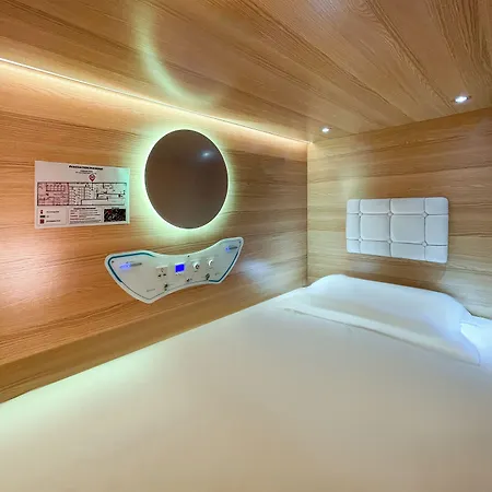 Airone Capsule Hotel-2