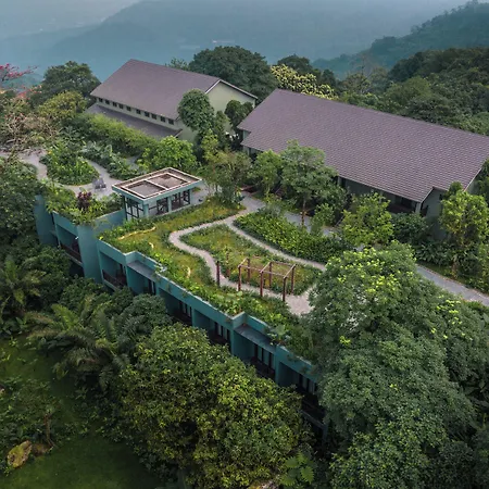 Amour Resort Bavi-3